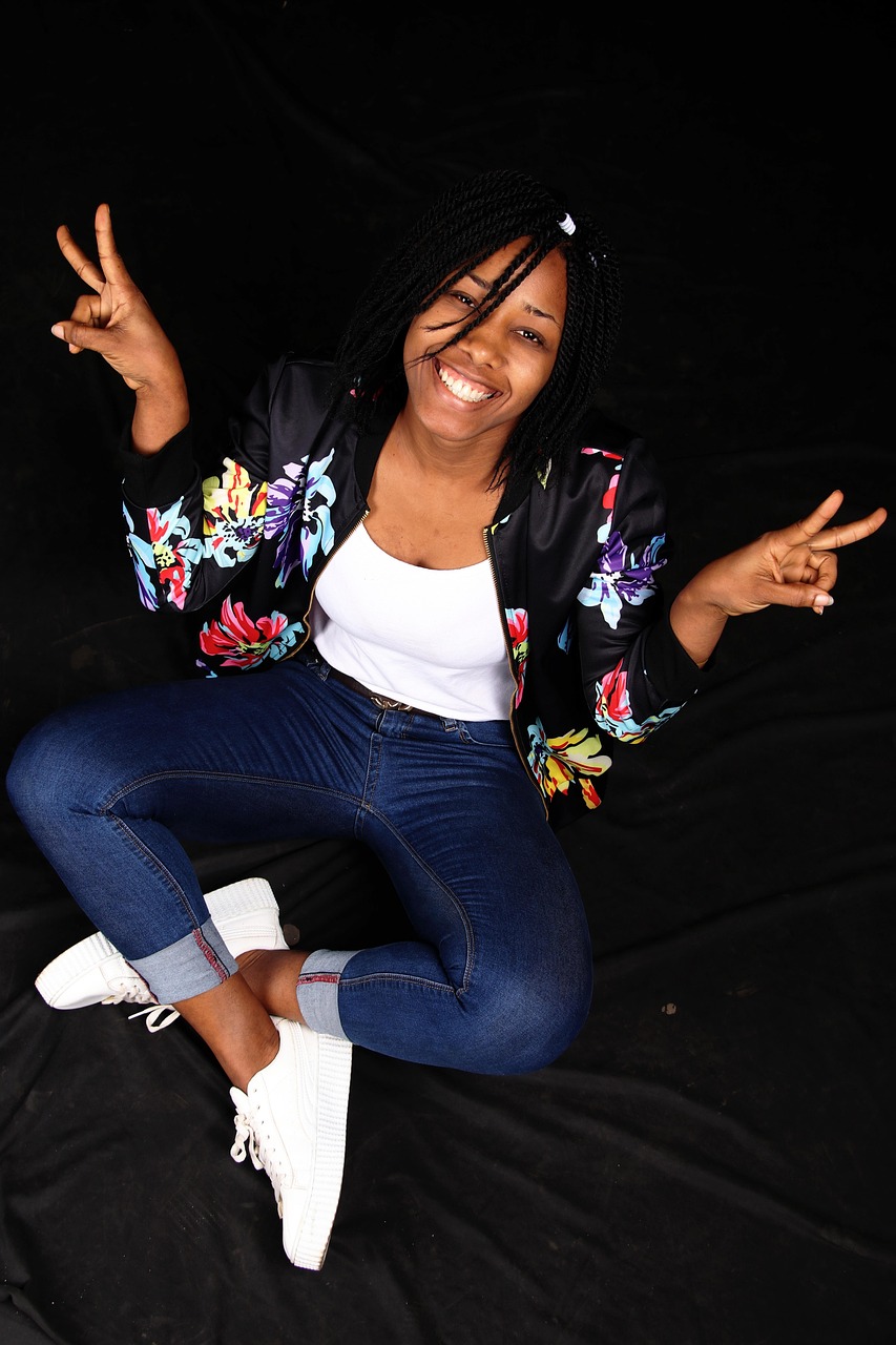 時(shí)尚潮流下的最新動(dòng)態(tài)表情圖片，情感表達(dá)新方式