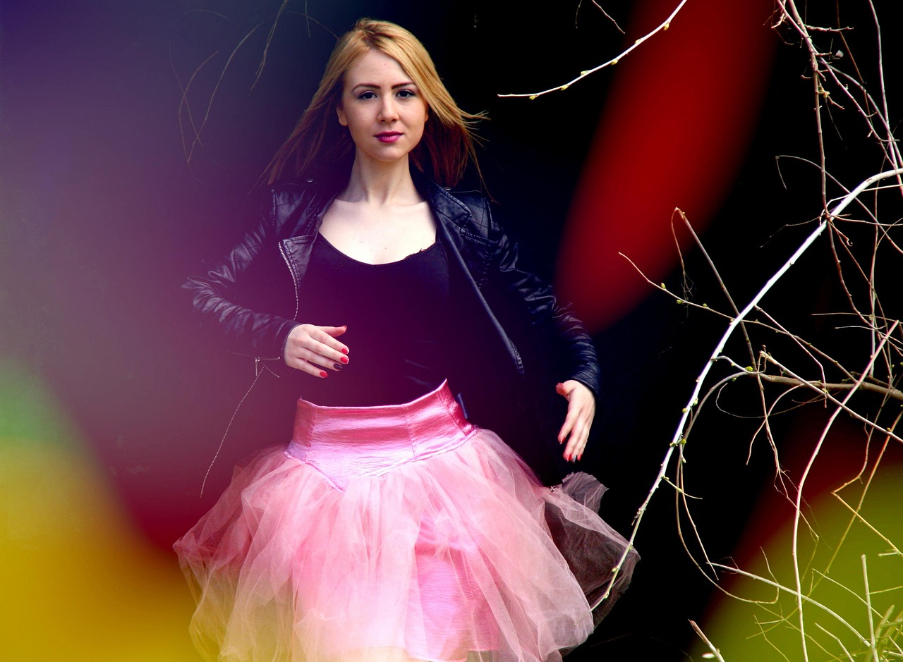 女演員婉，璀璨星輝下的獨特魅力展現(xiàn)