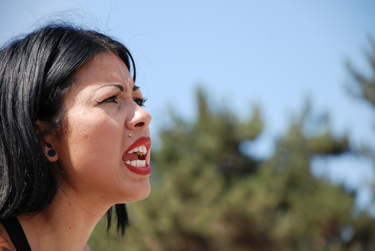 女演員張佳誼，星光璀璨的魅力之旅