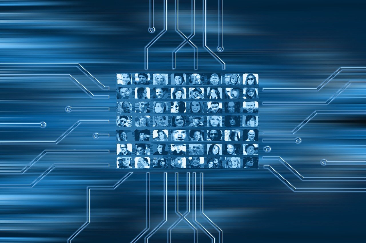 Television: 從歷史、技術(shù)到社會(huì)影響的深度探究