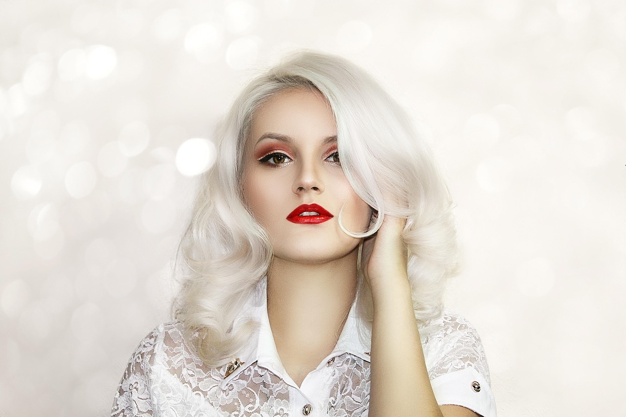 精選女生時(shí)尚網(wǎng)名推薦，展現(xiàn)個(gè)性魅力與潮流風(fēng)采的昵稱選擇