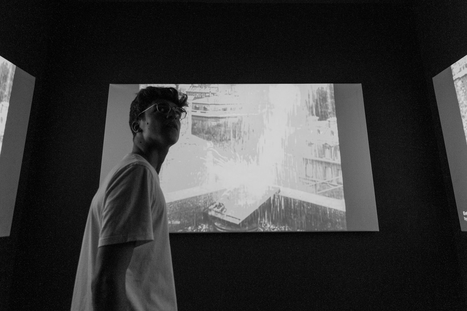 探索光影魅力之旅，如影隨形電影