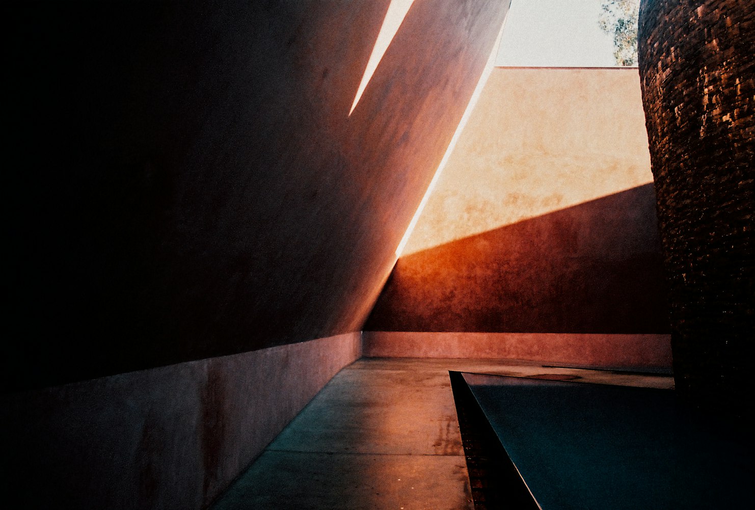 2025年12月3日 第8頁(yè)