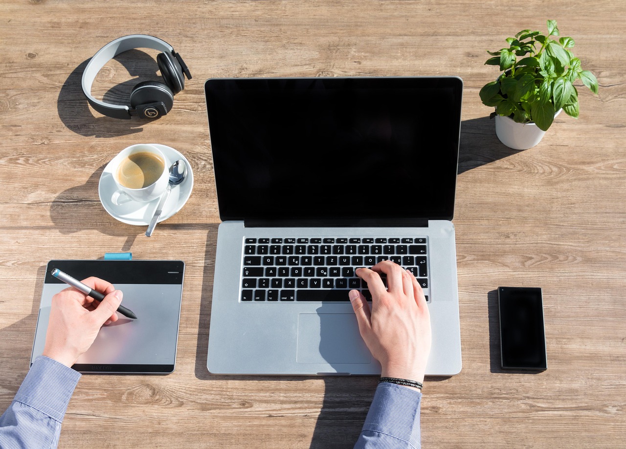 上市公司官司影響深度分析與探討，法律糾紛對(duì)公司發(fā)展影響研究