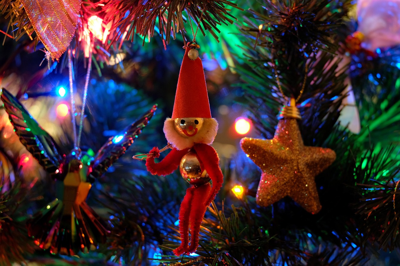 動(dòng)漫裸身，多維解讀文化現(xiàn)象