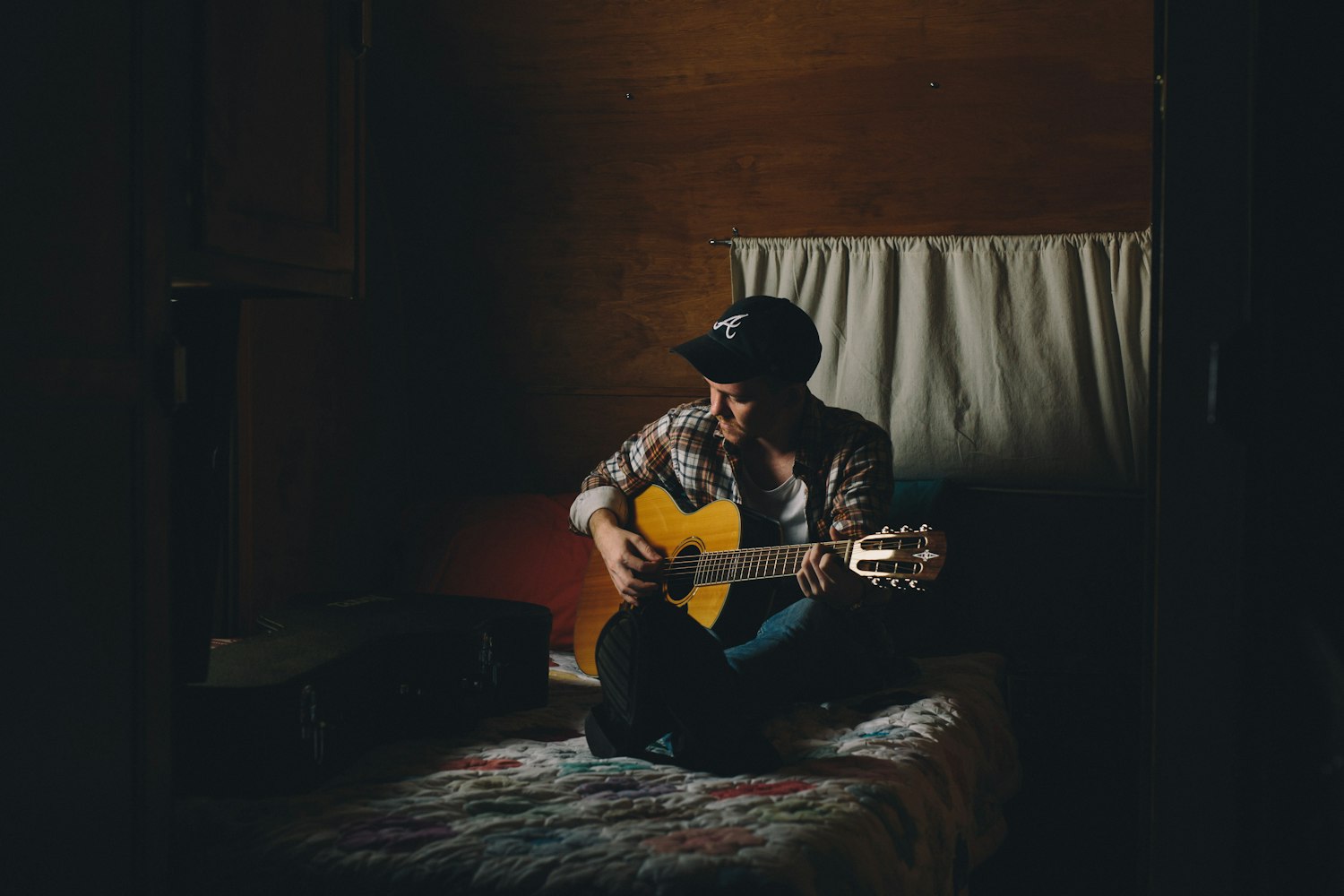 國際比賽解說，聲音的藝術(shù)與競技激情的交融